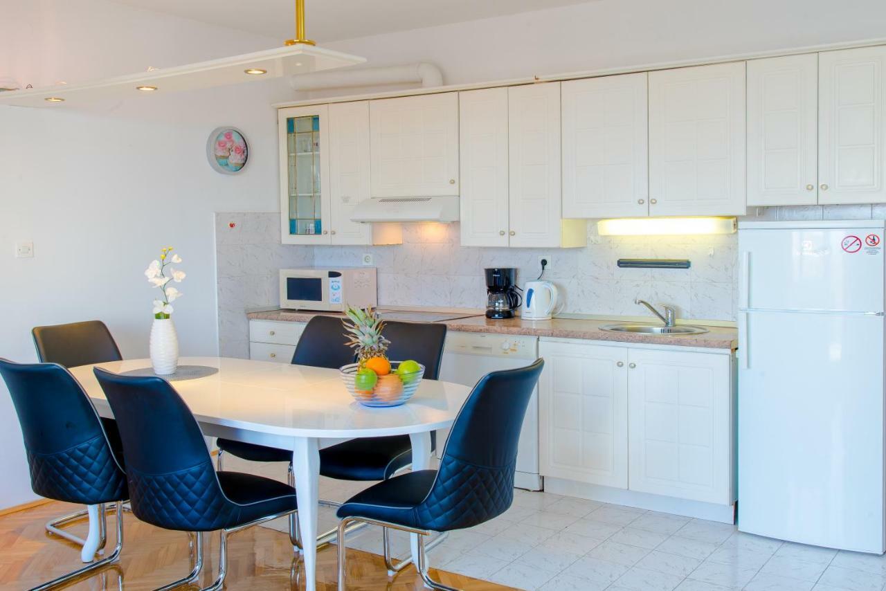 Penthouse Zia Split Apartment Luaran gambar